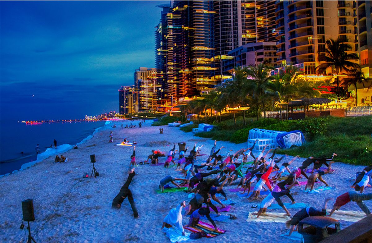Miami Beach &mdash; Blades, surf & jet skis
